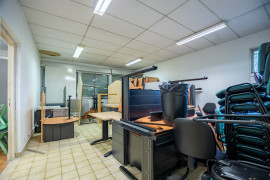 
                                                                                        Vente
                                                                                         Entrepôt - 547 m² - SAINT-ETIENNE (42)