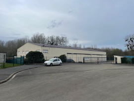 
                                                                                        Vente
                                                                                         ENTREPOT DE 1200M² SUR SITE DE 6500M²