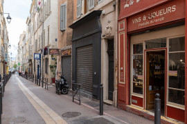 
                                                                                        Location
                                                                                         Evêché