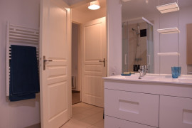 
                                                                                        Location
                                                                                         Excalibur