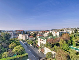 
                                                                                        Location
                                                                                         Exceptionnel appartement bourgeois sur Cimiez