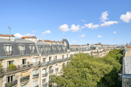 
                                                                                        Vente
                                                                                         EXCLUSIVITE - 2 P rénové - Lamarck Caulaincourt