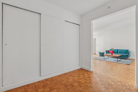 
                                                                                        Vente
                                                                                         Exclusivité Appartement 4 pièces - Versailles