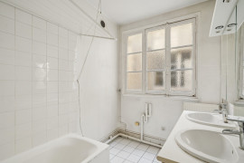 
                                                                                        Vente
                                                                                         EXCLUSIVITÉ – Appartement 5 pièces - Pl de Clichy