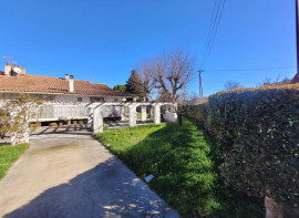 
                                                                                        Vente
                                                                                         Exclusivité - Avignon extra muros - Maison 4 pièces, 2 chambres - terrain de 650m² , véranda et garage