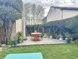 
                                                                                        Vente
                                                                                         Exclusivité. Avignon Extra-muros. Maison de 110m² pour 5 pièces - jardin 98m² - garage attenant