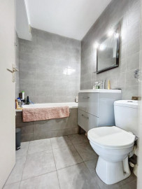 Vente
Exclusivité - Avignon Extra Muros - Proche Université - T1 bis - Parking couvert