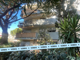 Vente
EXCLUSIVITE - Fréjus-Plage - Appartement 3 pièces - 60m2 - Terrasse - Parking