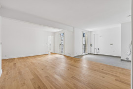 
                                                                                        Vente
                                                                                         EXCLUSIVITE - Grand T3 Rénové - VERSAILLES CHATEAU