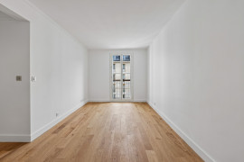 
                                                                                        Vente
                                                                                         EXCLUSIVITE - Grand T3 Rénové - VERSAILLES CHATEAU