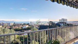 
                                                                                        Location
                                                                                         EXCLUSIVITE Location meublée à l'année - ANTIBES 3 PIECES MEUBLE