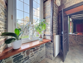 
                                                                                        Vente
                                                                                         EXCLUSIVITE - LONGERE EN PIERRE AUX PORTES DU MONT SAINT MIC