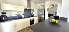 
                                                                                        Vente
                                                                                         EXCLUSIVITE, Saint-Laurent-du-Var villa 4/5 pièces avec piscine