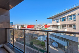 Vente
Exclusivité - Studio avec balcon filant