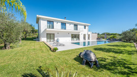 
                                                                                        Vente
                                                                                         EXCLUSIVITE - VILLA CONTEMPORAINE - MOUGINS