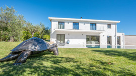 
                                                                                        Vente
                                                                                         EXCLUSIVITE - VILLA CONTEMPORAINE - MOUGINS