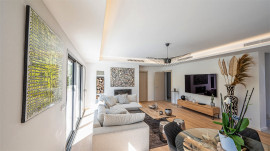 
                                                                                        Vente
                                                                                         EXCLUSIVITE - VILLA CONTEMPORAINE - MOUGINS