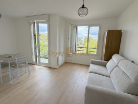 
                                                                                        Location
                                                                                         F1 avec balcon et cave - Sucy-en-Brie