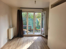 
                                                                                        Location
                                                                                         F2 35m2 avec jardin privatif