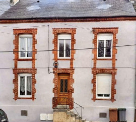 
                                                                                        Location
                                                                                         F2 avec jardin - Lumineux et très calme