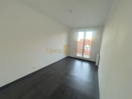 
                                                                                        Location
                                                                                         F2 avec parking - Les Pavillons-sous-Bois
