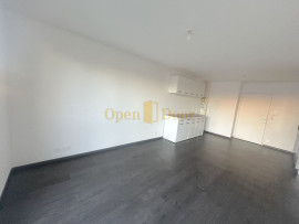 
                                                                                        Location
                                                                                         F2 avec parking - Les Pavillons-sous-Bois