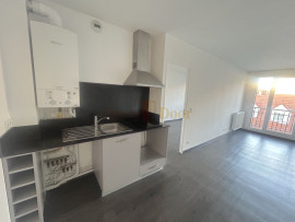 
                                                                                        Location
                                                                                         F2 avec parking - Les Pavillons-sous-Bois