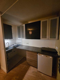
                                                                                        Location
                                                                                         F2 lumineux aux Esselières