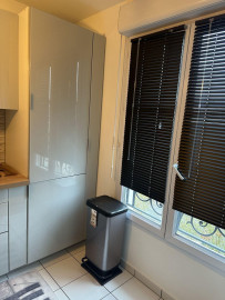 
                                                                                        Location
                                                                                         F2 meublé 40 m²  Serris  Proche commerces et RER A