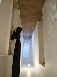 
                                                                                        Location
                                                                                         F3 lumineuse + cuisine equipee + cave + Garage