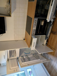 
                                                                                        Location
                                                                                         F3 lumineuse + cuisine equipee + cave + Garage