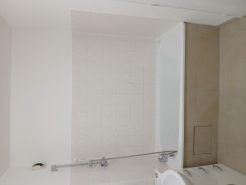 
                                                                                        Location
                                                                                         F3 lumineuse + cuisine equipee + cave + Garage