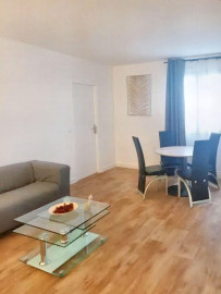 
                                                                                        Colocation
                                                                                         F4 - colocation dans une résidence calme sécurisée