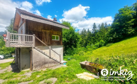 
                                                                                        Vente
                                                                                         Ferme de 1826 rénovée + Mazot aménagé, 3'800m2
