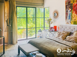 
                                                                                        Vente
                                                                                         Ferme rénovée 355 m² piscine et dépendances