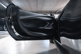 
                                                                                        Voiture
                                                                                         Ferrari 296 GTB1