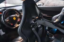 
                                                                                        Voiture
                                                                                         Ferrari 458 Italia V8 4.5 570