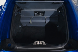 
                                                                                        Voiture
                                                                                         Ferrari 812 Superfast V12 6.5 800 Finition Atelier