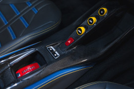 
                                                                                        Voiture
                                                                                         Ferrari 812 Superfast V12 6.5 800 Finition Atelier