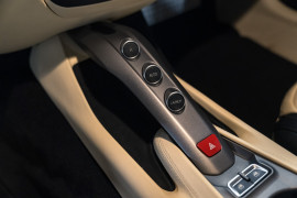 
                                                                                        Voiture
                                                                                         Ferrari F12 Berlinetta V12 6.0 740