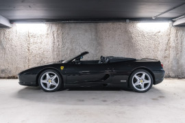 
                                                                                        Voiture
                                                                                         Ferrari F355 Spider V8 3.5 380