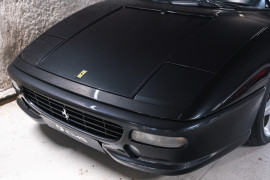 
                                                                                        Voiture
                                                                                         Ferrari F355 Spider V8 3.5 380