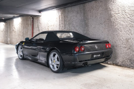 
                                                                                        Voiture
                                                                                         Ferrari F355 Spider V8 3.5 380