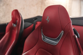 
                                                                                        Voiture
                                                                                         Ferrari Portofino 4.0 V8 600