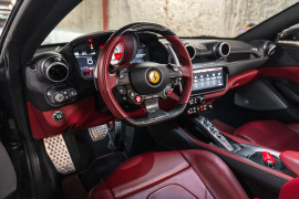 
                                                                                        Voiture
                                                                                         Ferrari Portofino 4.0 V8 600