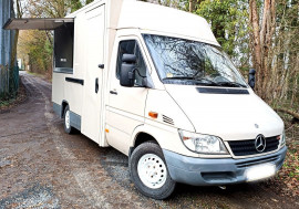 
                                                                                        Utilitaire
                                                                                         foodtruck snack mercedes – sprinter 308d magasin