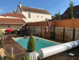 Location
FOR RENT - MAISON A LOUER (loyer tout inclus)