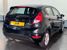Voiture
Ford Fiesta 1.0 Zetec Hatchback 5dr Petrol Manual Euro 5 (s/s) (80 ps)