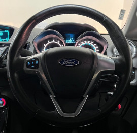 Voiture
Ford Fiesta 1.0 Zetec Hatchback 5dr Petrol Manual Euro 5 (s/s) (80 ps)
