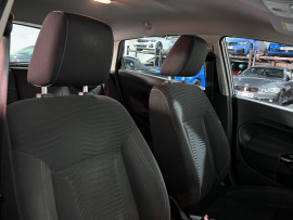 Voiture
Ford Fiesta 1.0 Zetec Hatchback 5dr Petrol Manual Euro 5 (s/s) (80 ps)